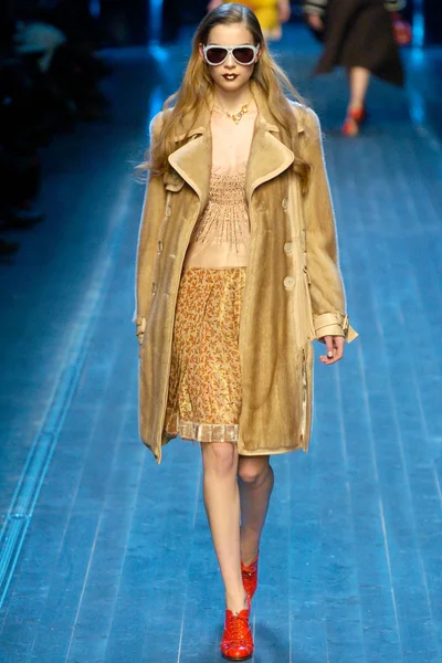Look 29